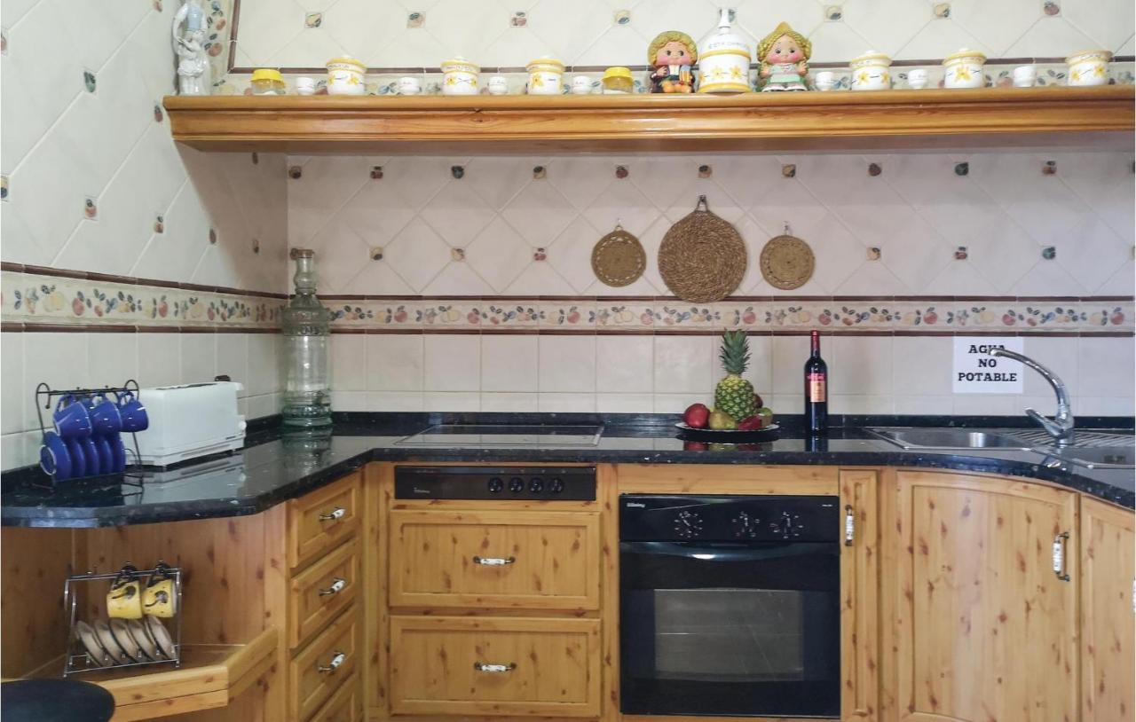 Pet Friendly Home In Olvera With Kitchen Экстерьер фото