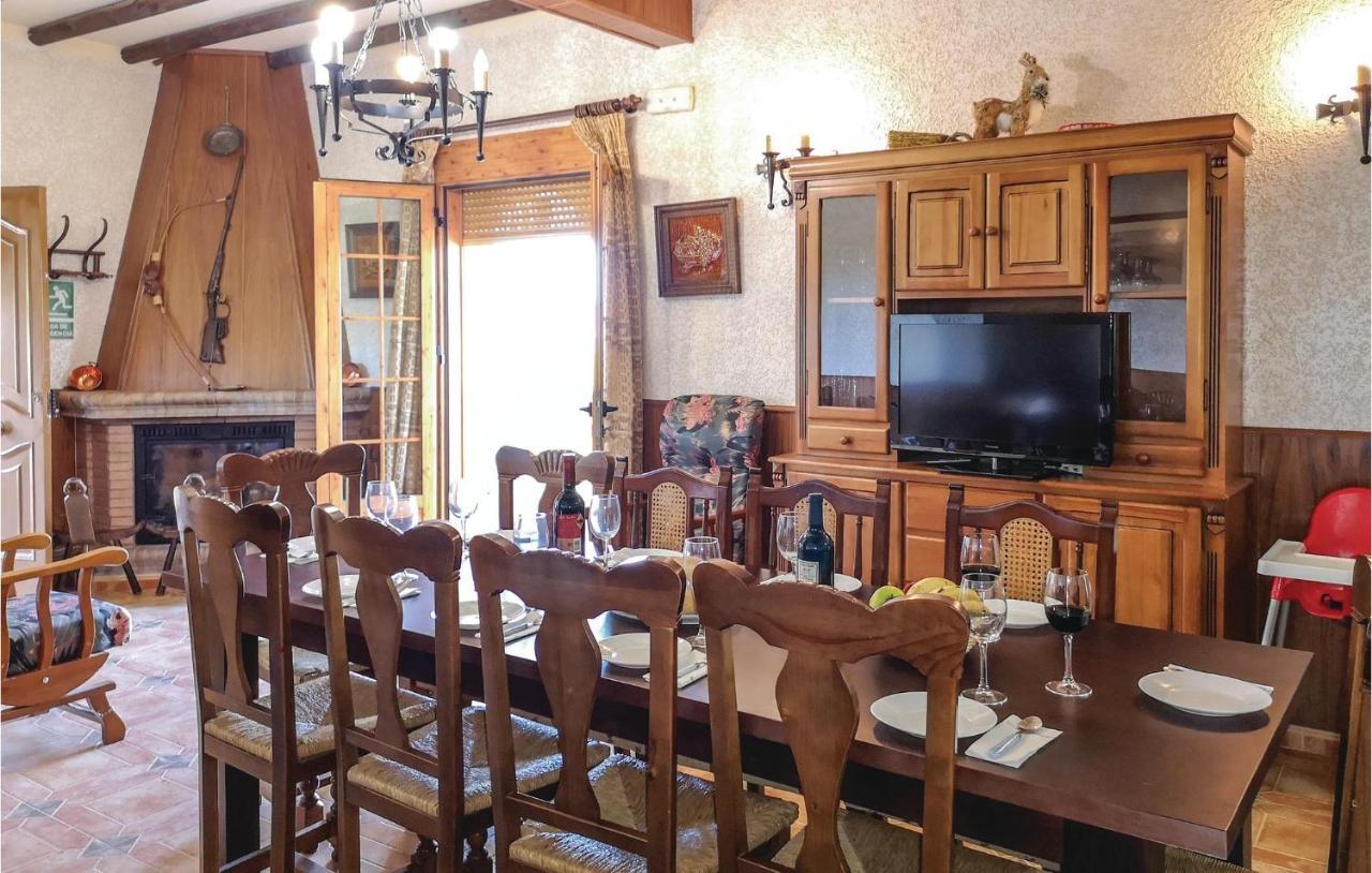 Pet Friendly Home In Olvera With Kitchen Экстерьер фото